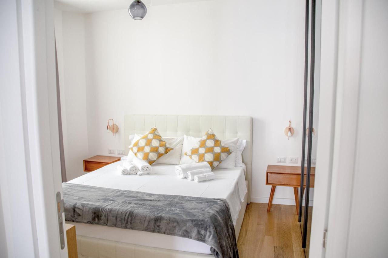 Castalia Apartments & Rooms Duomo タオルミーナ エクステリア 写真