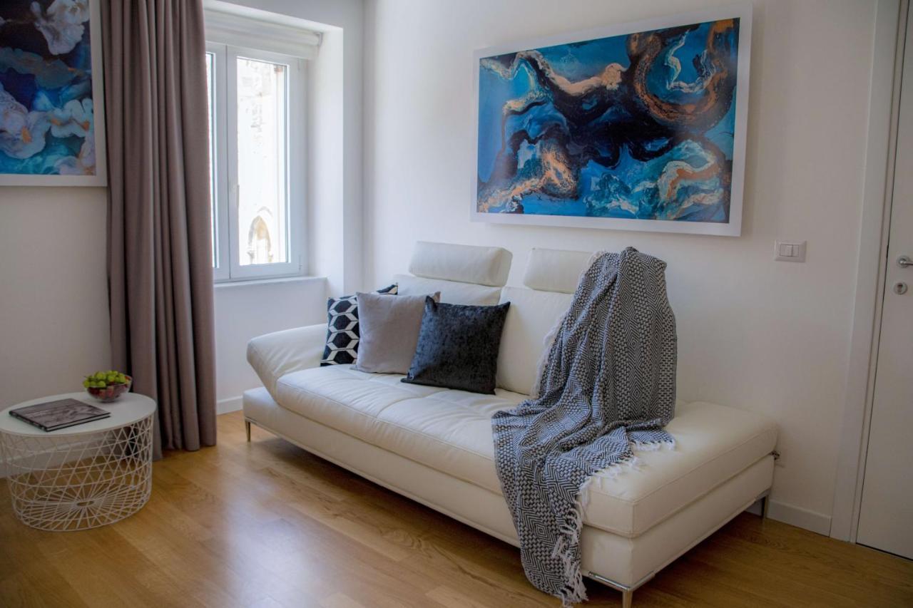 Castalia Apartments & Rooms Duomo タオルミーナ エクステリア 写真