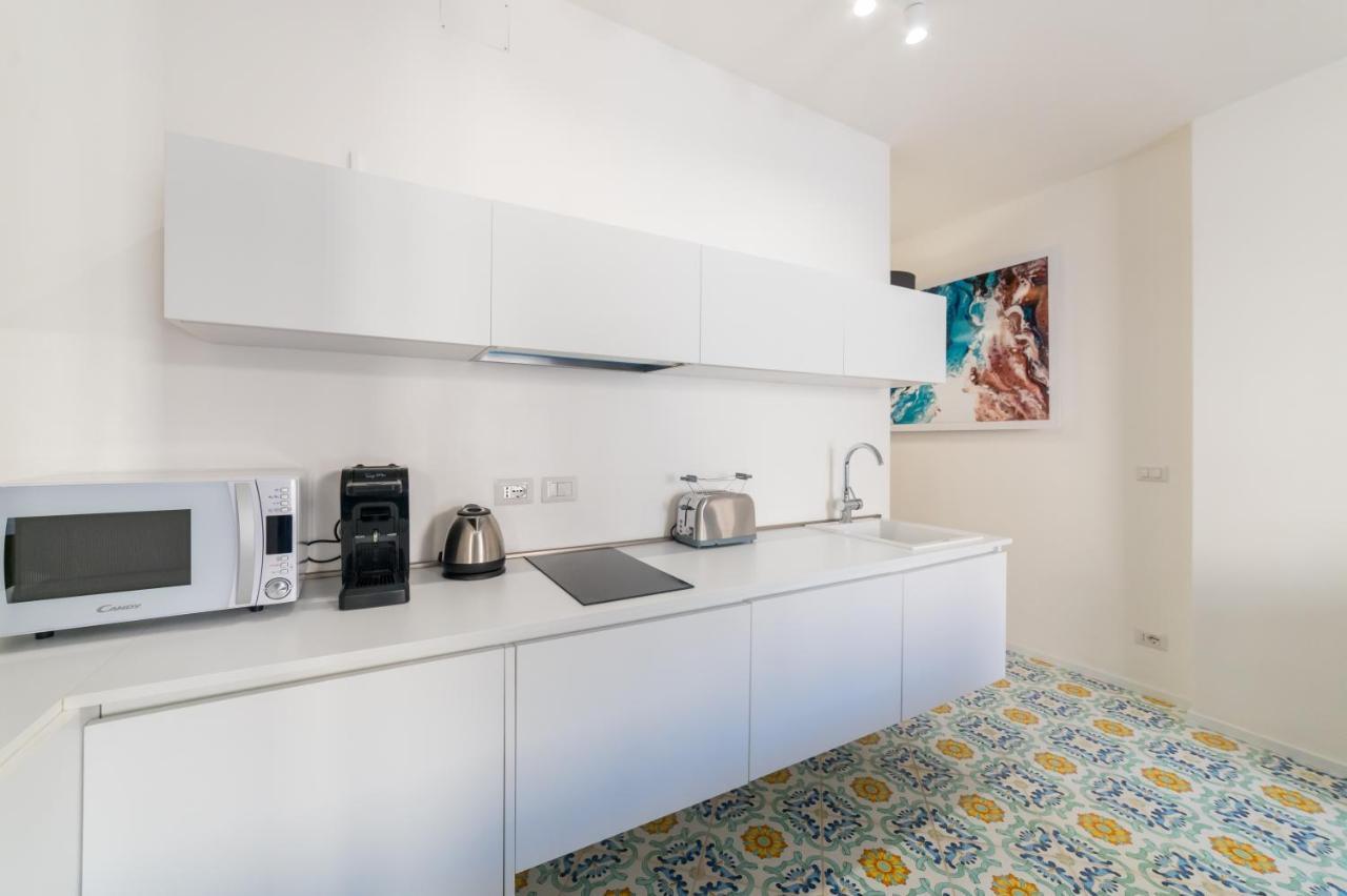 Castalia Apartments & Rooms Duomo タオルミーナ エクステリア 写真