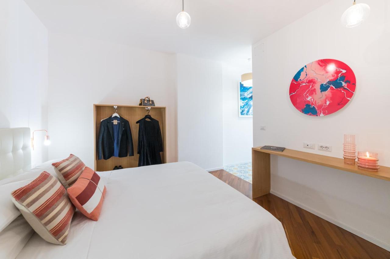 Castalia Apartments & Rooms Duomo タオルミーナ エクステリア 写真