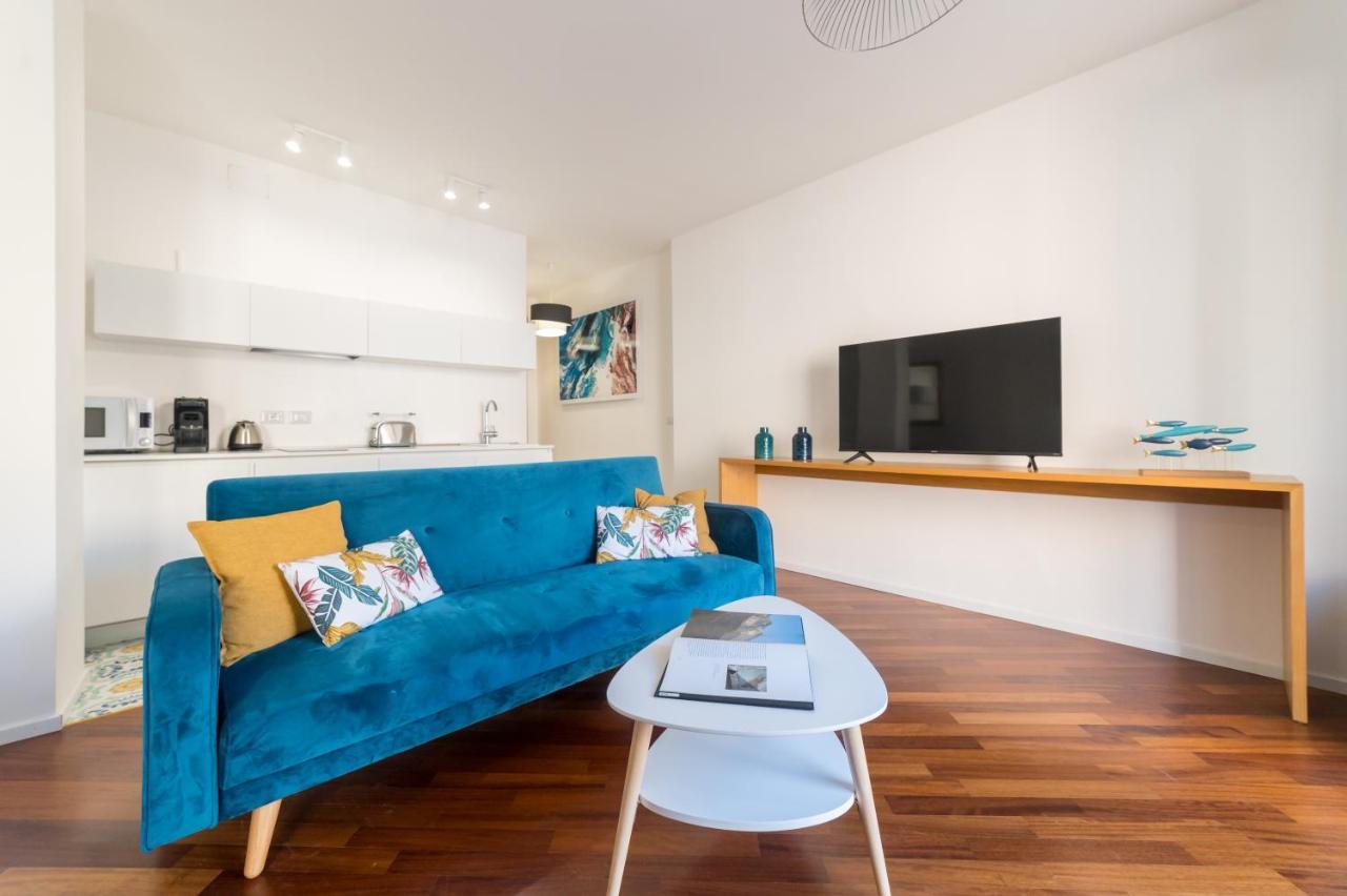 Castalia Apartments & Rooms Duomo タオルミーナ エクステリア 写真